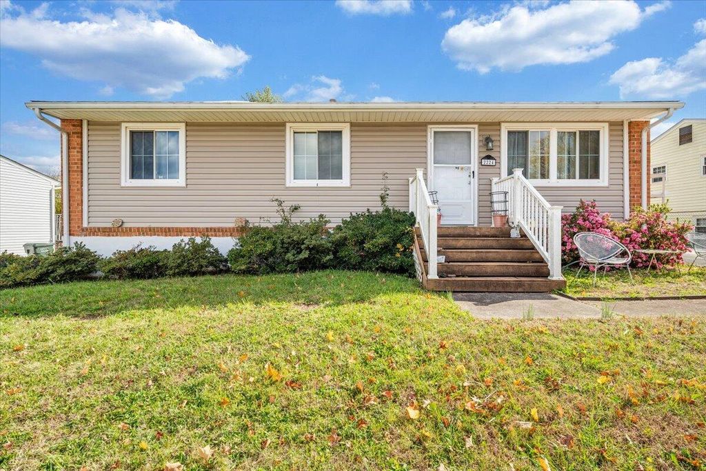 2224 Bailey AVE, Salem, VA 24153