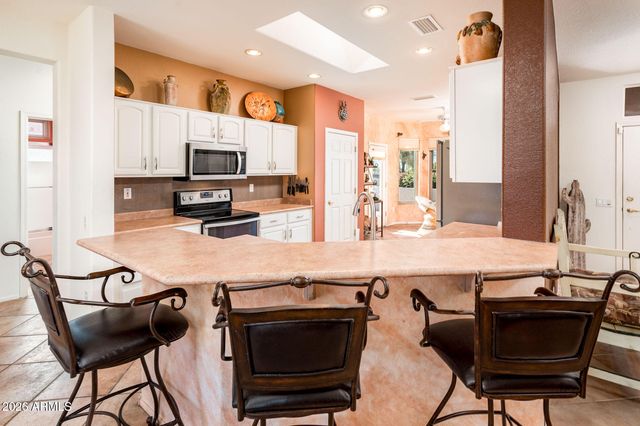 16048 W EAGLE RIDGE Drive, Surprise, AZ 85374