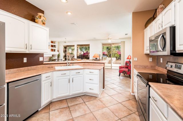 16048 W EAGLE RIDGE Drive, Surprise, AZ 85374