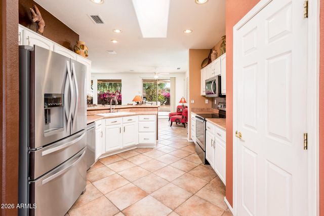 16048 W EAGLE RIDGE Drive, Surprise, AZ 85374