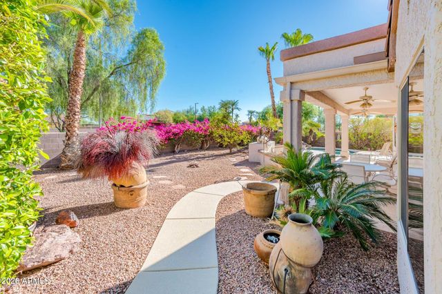 16048 W EAGLE RIDGE Drive, Surprise, AZ 85374