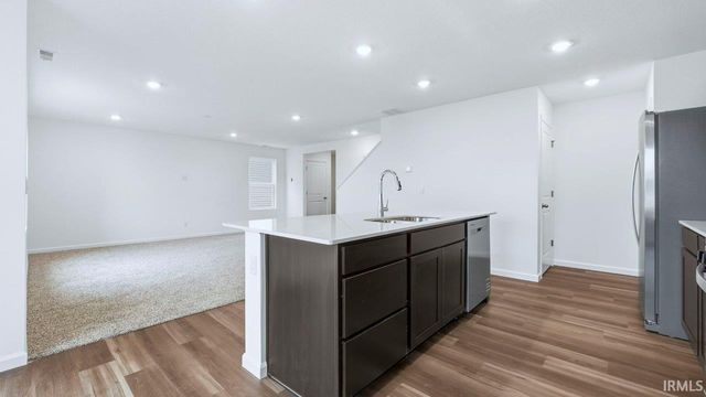 1321 Greencastle Drive, Warsaw, IN 46582