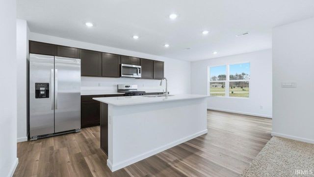 1321 Greencastle Drive, Warsaw, IN 46582