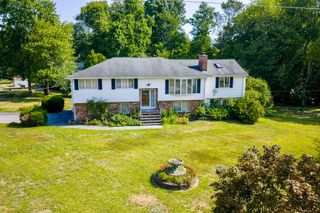 29 Fredrickson Rd, Billerica, MA 01821