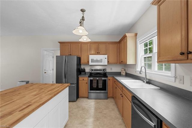 5515 Rolling Woods DR, Williamsburg, VA 23185