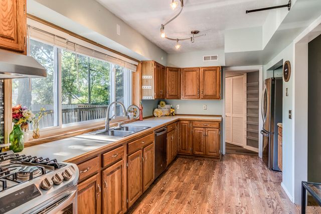 300 Orchard Avenue, Battle Creek City, MI 49017