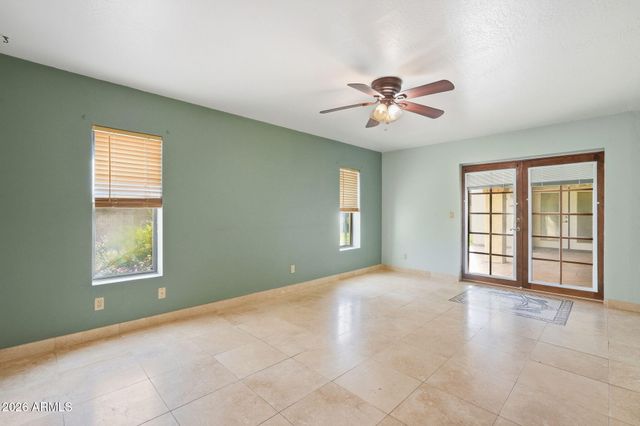 1023 E DERBY Drive, Tempe, AZ 85284