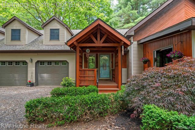 4474 Five Lakes Road, North Branch Township, MI 48461