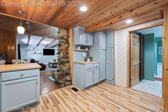 4474 Five Lakes Road, North Branch Township, MI 48461