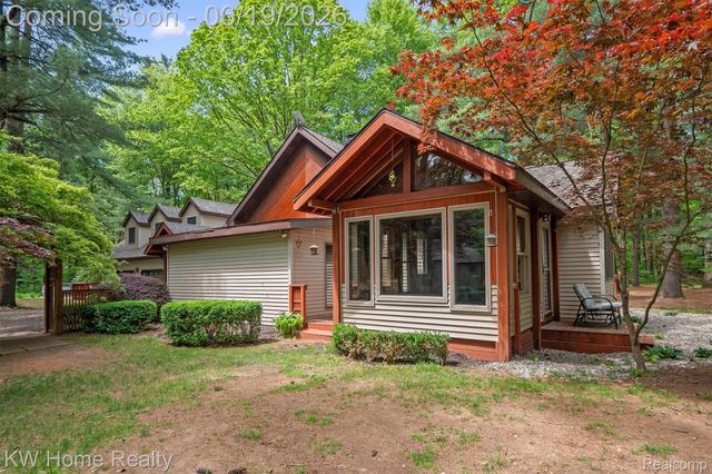 4474 Five Lakes Road, North Branch Township, MI 48461