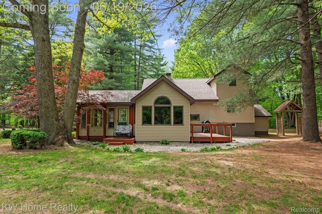 4474 Five Lakes Road, North Branch Township, MI 48461