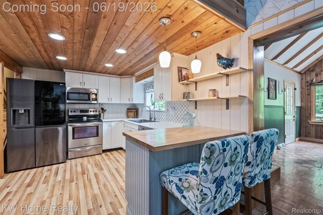 4474 Five Lakes Road, North Branch Township, MI 48461