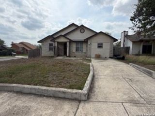 3601 Candlefire Cir, San Antonio, TX 78244