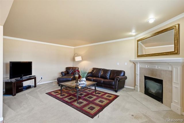 258 Tom Avenue, Pontiac, MI 48341