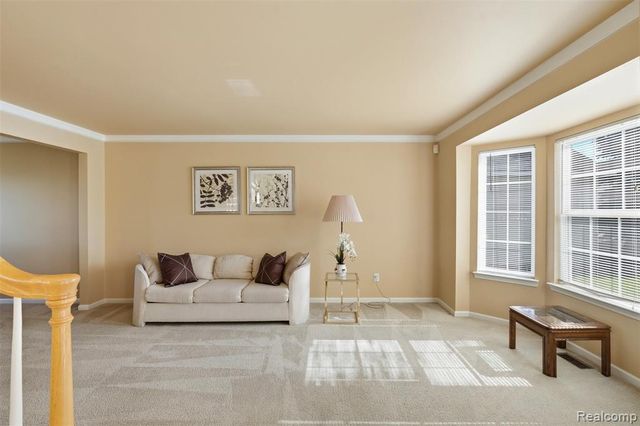 258 Tom Avenue, Pontiac, MI 48341