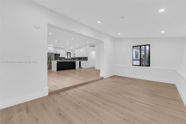 531 NE 175th Ter, North Miami Beach, FL 33162