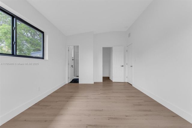 531 NE 175th Ter, North Miami Beach, FL 33162