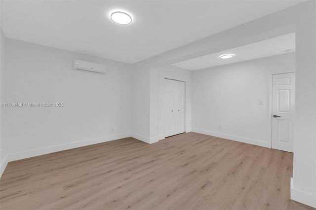 531 NE 175th Ter, North Miami Beach, FL 33162