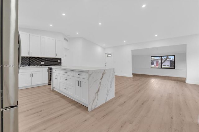 531 NE 175th Ter, North Miami Beach, FL 33162