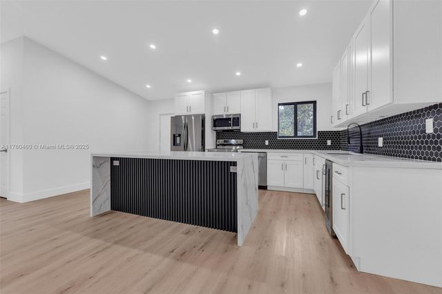 531 NE 175th Ter, North Miami Beach, FL 33162