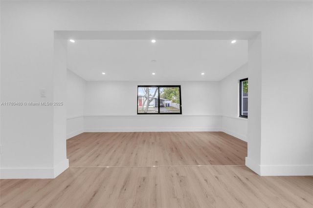 531 NE 175th Ter, North Miami Beach, FL 33162