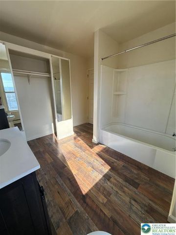 40 North Wood Street, Allentown City, PA 18101