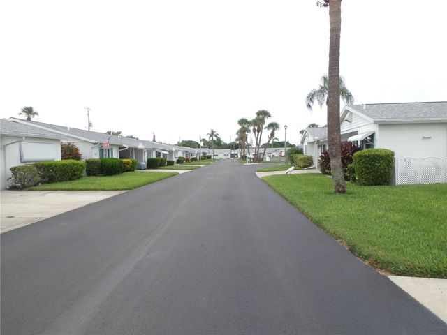 5987 CORAL WAY, Bradenton, FL 34207