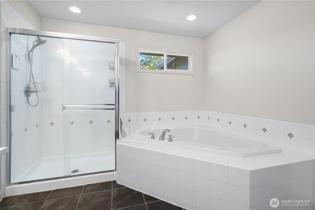 24312 E Main Drive, Sammamish, WA 98074