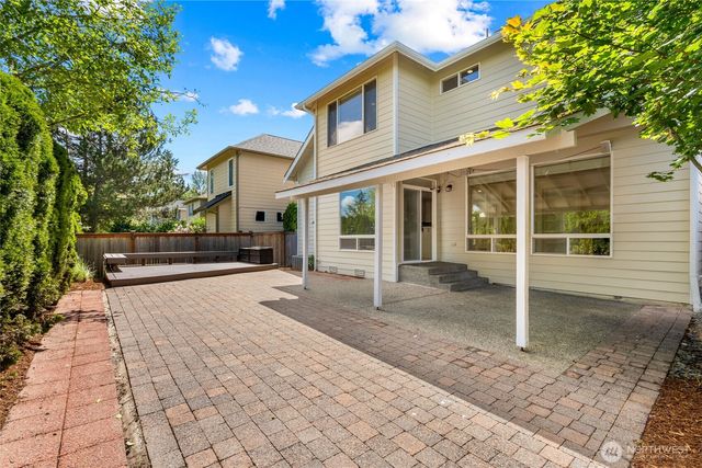 24312 E Main Drive, Sammamish, WA 98074