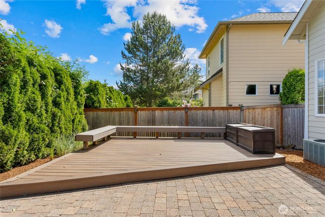 24312 E Main Drive, Sammamish, WA 98074
