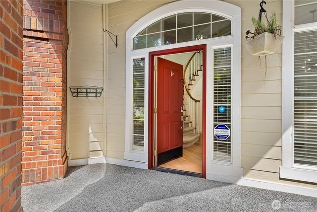 24312 E Main Drive, Sammamish, WA 98074
