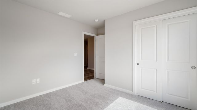 4375 E 44th Street, Des Moines, IA 50317