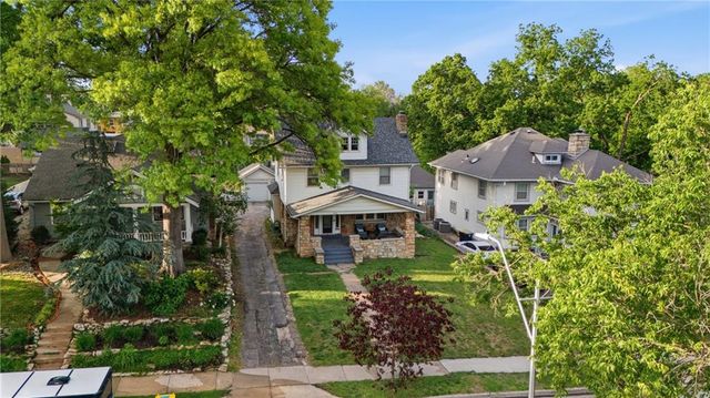 108 W 61st Terrace, Kansas City, MO 64113