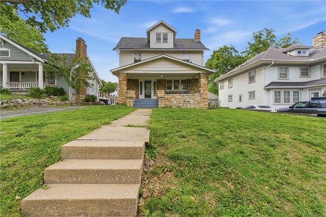 108 W 61st Terrace, Kansas City, MO 64113