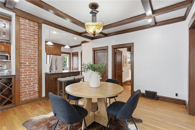 108 W 61st Terrace, Kansas City, MO 64113
