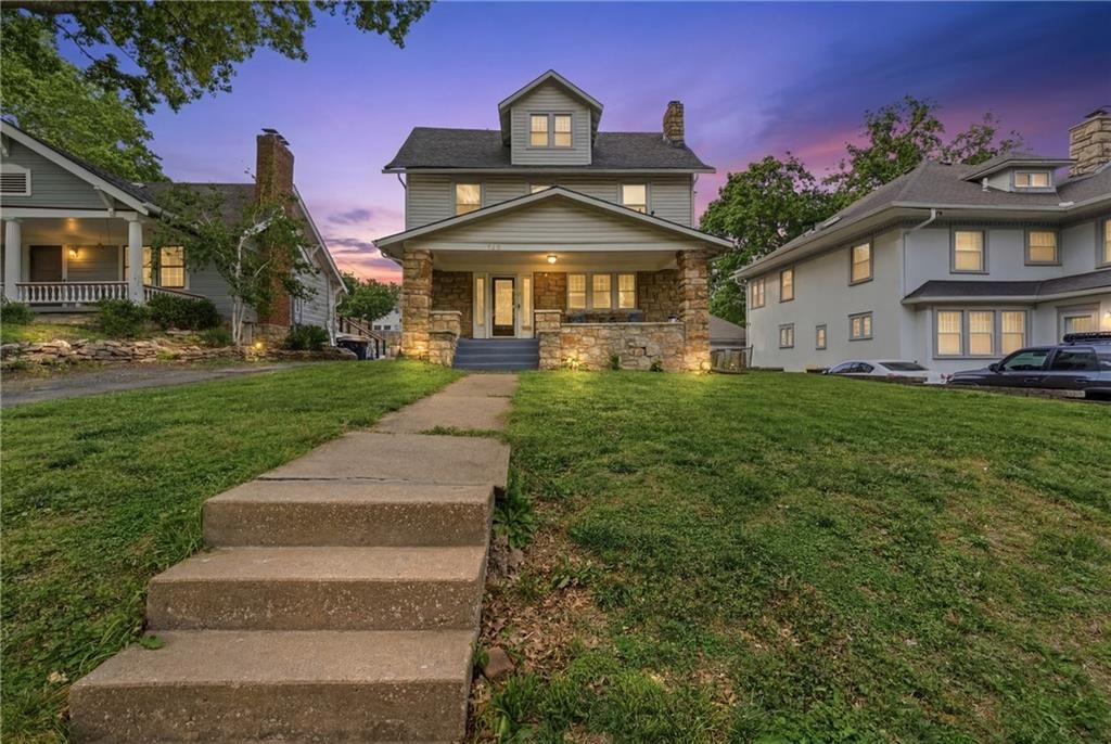108 W 61st Terrace, Kansas City, MO 64113