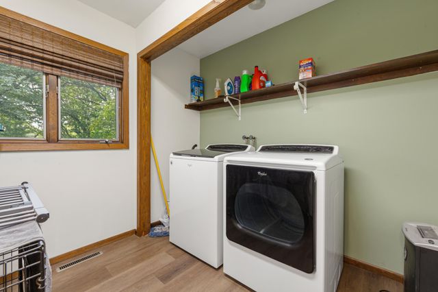 23 Holiday Court, North Mankato, MN 56003