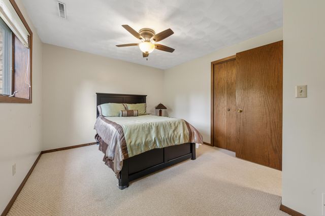 23 Holiday Court, North Mankato, MN 56003
