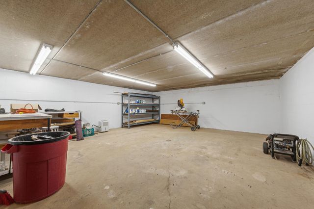 23 Holiday Court, North Mankato, MN 56003
