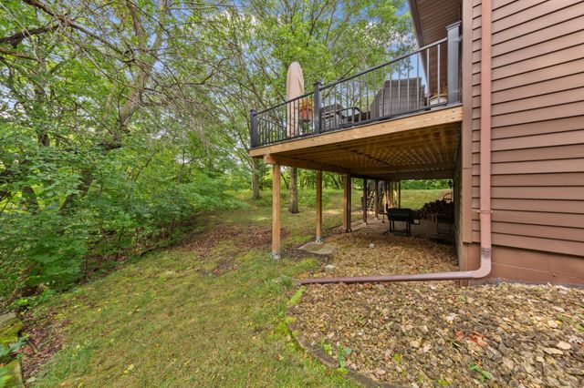 23 Holiday Court, North Mankato, MN 56003