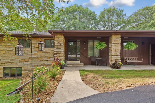 23 Holiday Court, North Mankato, MN 56003