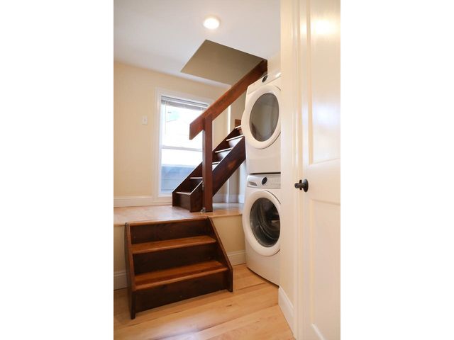 6-8 Chase Street, Burlington, VT 05401