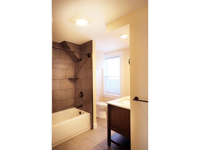 6-8 Chase Street, Burlington, VT 05401