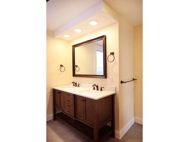 6-8 Chase Street, Burlington, VT 05401