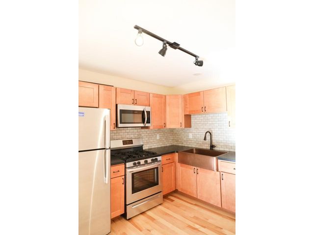 6-8 Chase Street, Burlington, VT 05401