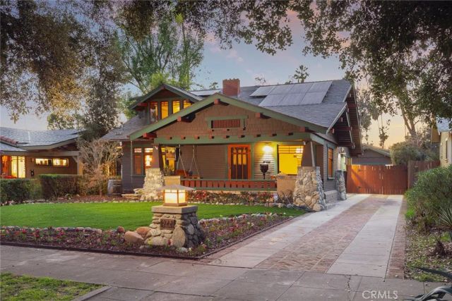 577 N Chester Avenue, Pasadena, CA 91106
