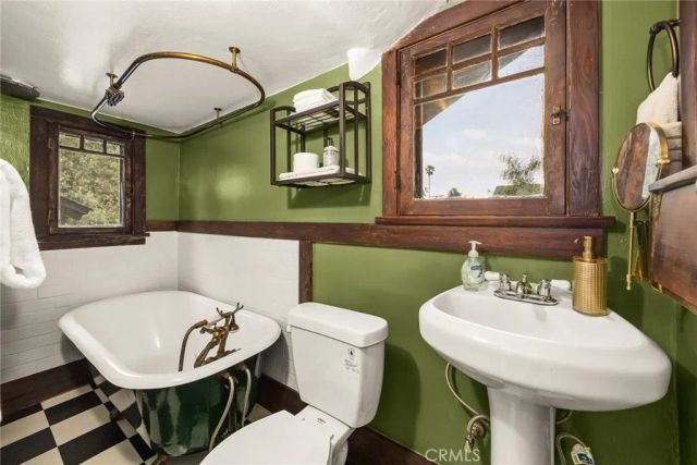 577 N Chester Avenue, Pasadena, CA 91106