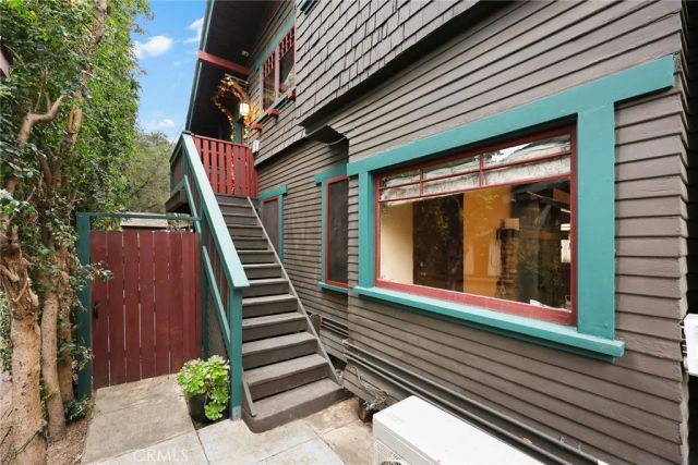 577 N Chester Avenue, Pasadena, CA 91106