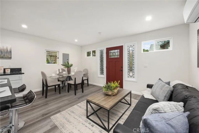 577 N Chester Avenue, Pasadena, CA 91106