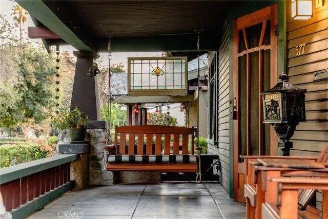 577 N Chester Avenue, Pasadena, CA 91106